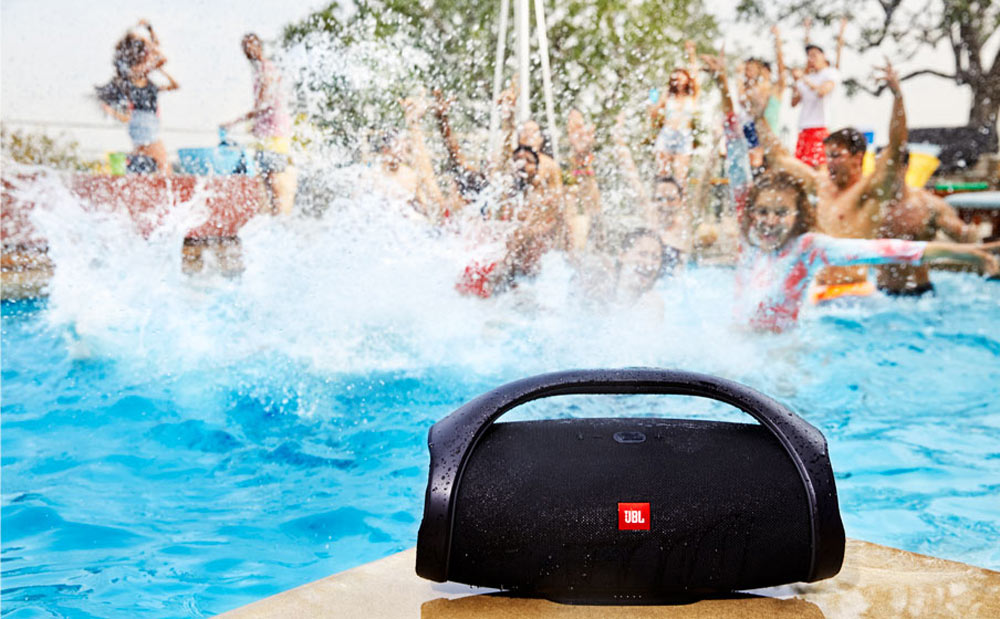 JBL Boombox Zwart