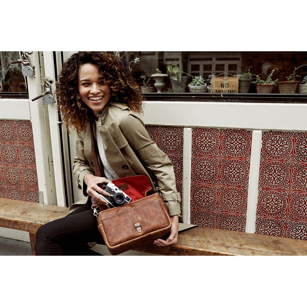 Leica 14904 ONA Bag, Bowery voor Leica, canvas, field tan