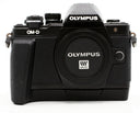 Occ- Olympus OM-D EM10 Mark II Body Zwart + ECG-3 Grip SN:BHLA91014 12 mnd gar