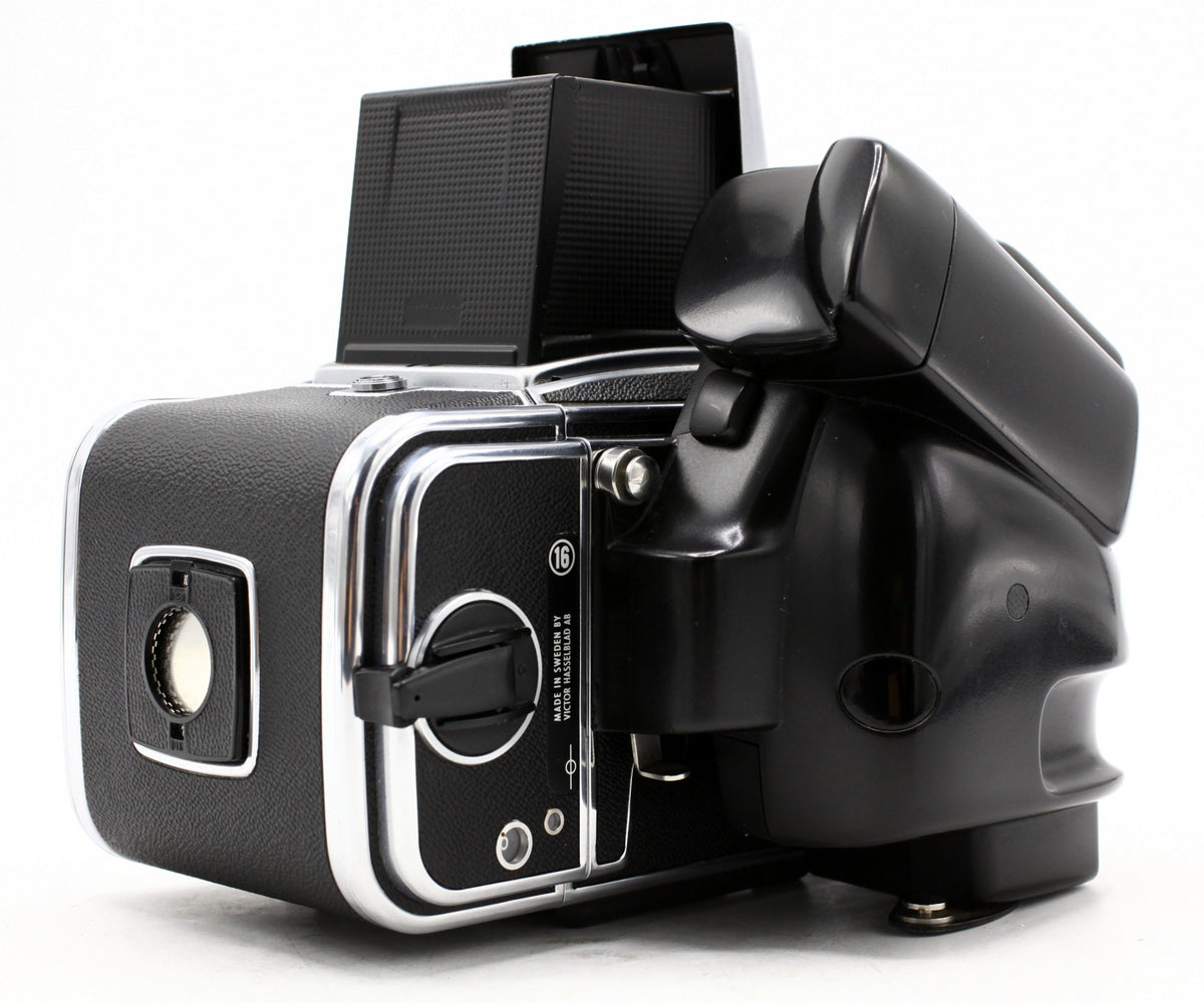 Occ- Hasselblad 503CW body + CFE 80mm F/2.8 Carl Zeiss Planar + A12 filmmagazijn 120 6x6 + Waist Level Finder en CW Winder SN:19SV31582, 8900382, RT332779 12 mnd gar