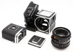 Occ- Hasselblad 503CW body + CFE 80mm F/2.8 Carl Zeiss Planar + A12 filmmagazijn 120 6x6 + Waist Level Finder en CW Winder SN:19SV31582, 8900382, RT332779 12 mnd gar