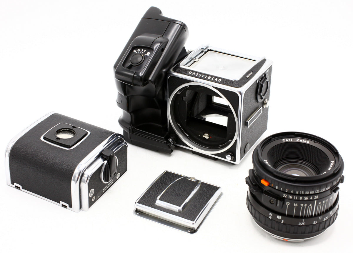 Occ- Hasselblad 503CW body + CFE 80mm F/2.8 Carl Zeiss Planar + A12 filmmagazijn 120 6x6 + Waist Level Finder en CW Winder SN:19SV31582, 8900382, RT332779 12 mnd gar