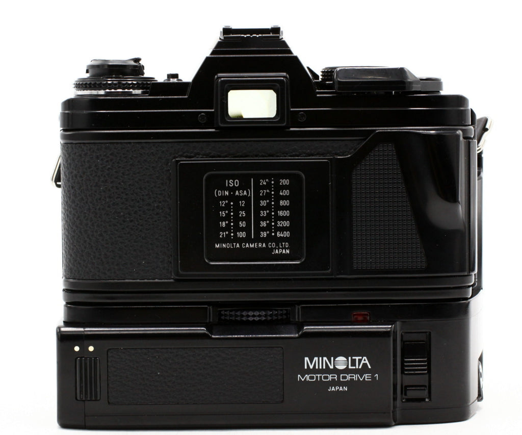 Occ- Minolta X-700 + MD 35-70mm F/3.5 + Motor Drive 1 SN:2835596, 8139802, 3010028 12 mnd gar