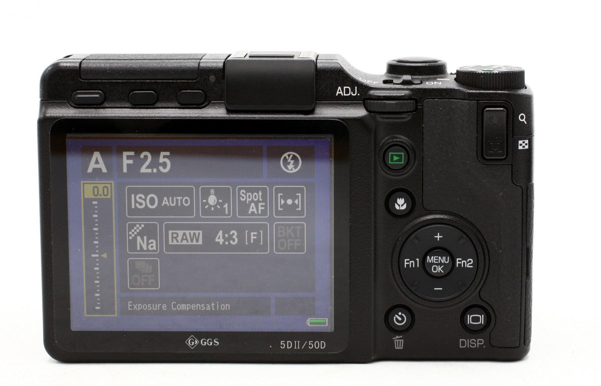 Occ- Ricoh GXR body + GXR A12 M-mount adapter + lens S10 (24-72mm) + lens P10 (28-300) en zoeker (VF-2) SN:WD18100799, XD04101125, WF03103737, WL04102321, WH00100261 12 mnd gar (8)