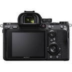 Sony A7 Mark III Gehäuse + TAMRON 28-200MM f/2.8-5.6 DI III RXD SONY FE
