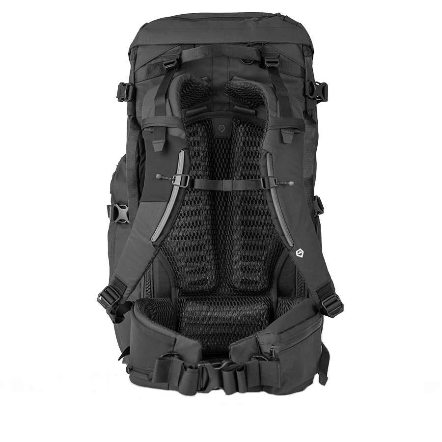Wandrd Fernweh M/L Black Photo Bundle