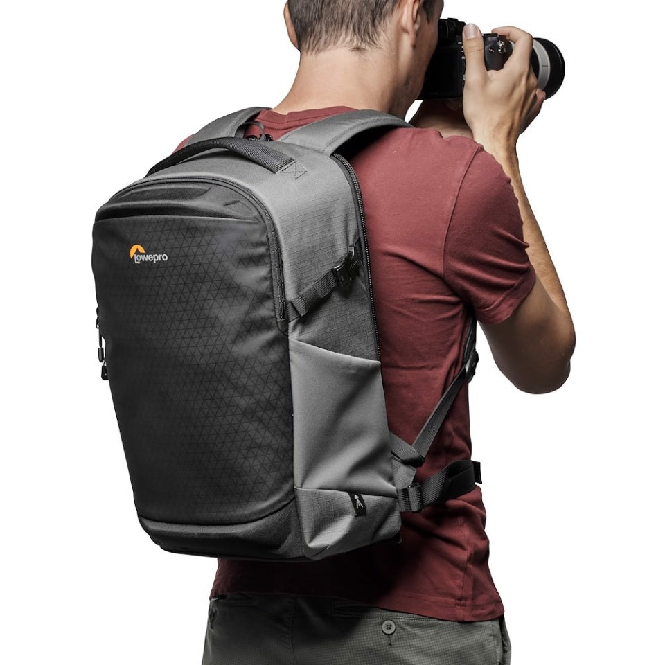 Lowepro Flipside BP 300 AW III Dunkelgrau