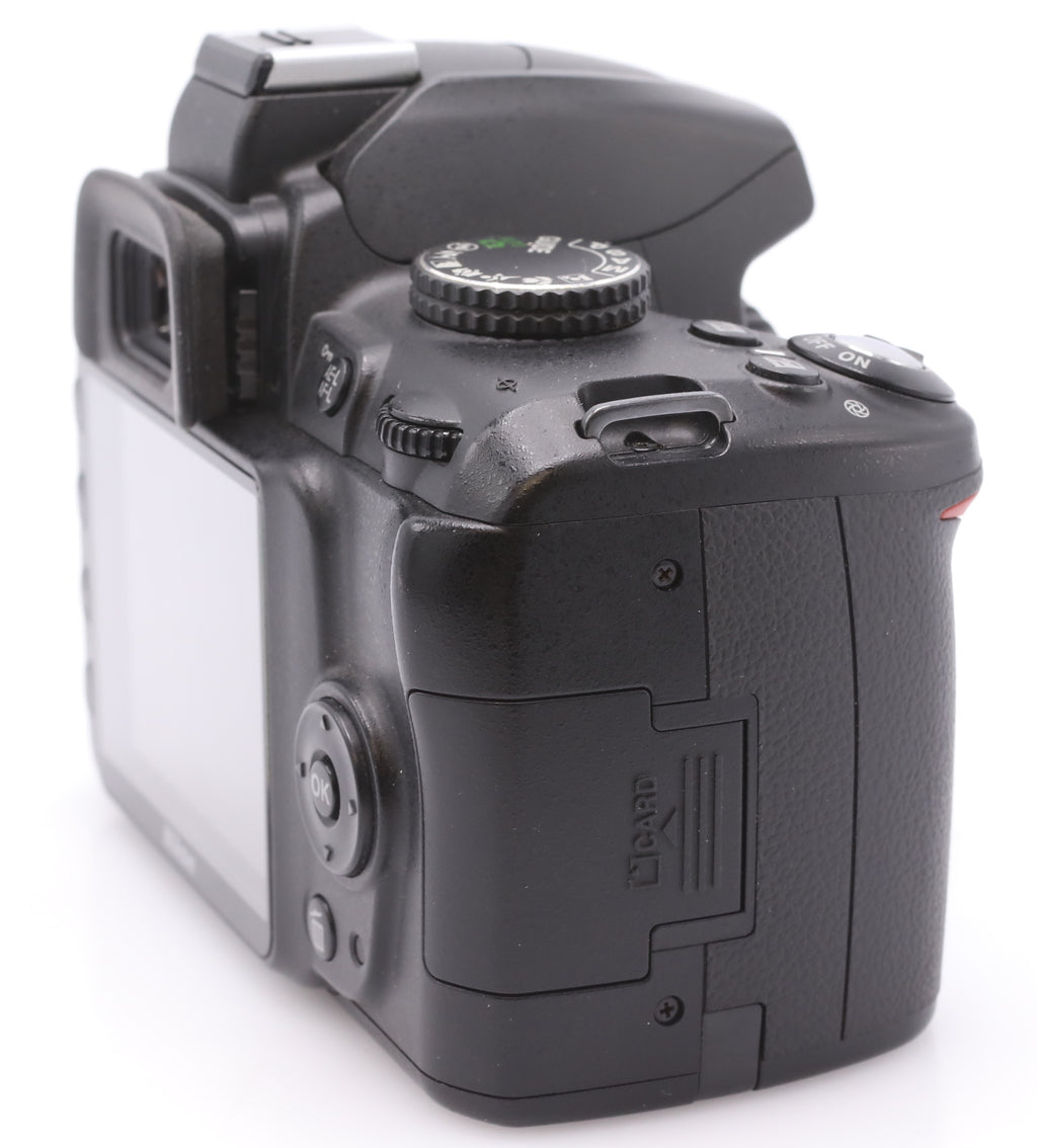 Nikon D3000 body occasion