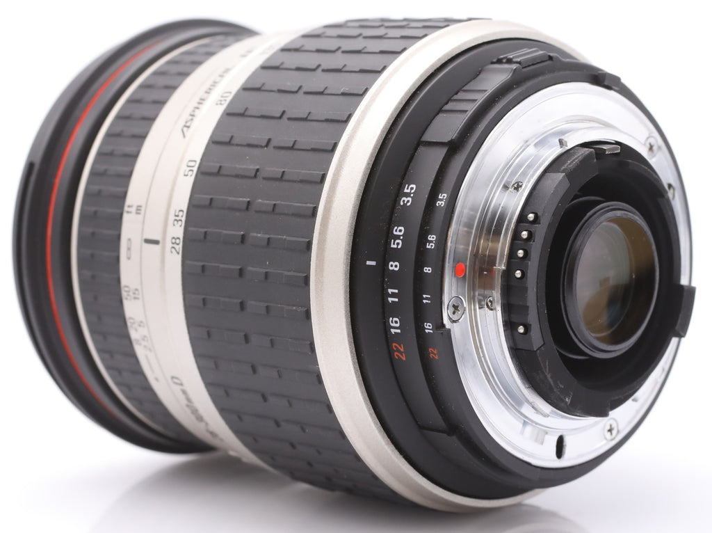 Sigma 28-300mm F/3.5-6.3 Aspherical IF Compact Hyperzoom voor Nikon occasion