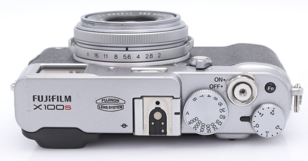 Fujifilm Finepix X100S Silver + TCL-X100 Teleconverter Lens zwart occasion