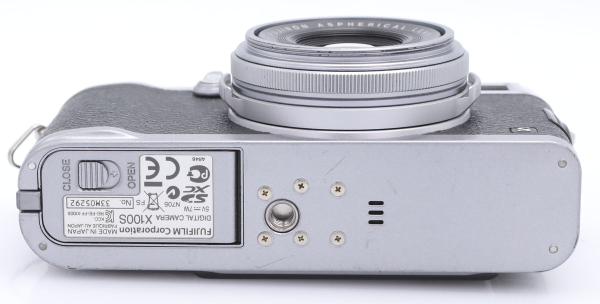 Fujifilm Finepix X100S Silver + TCL-X100 Teleconverter Lens zwart occasion
