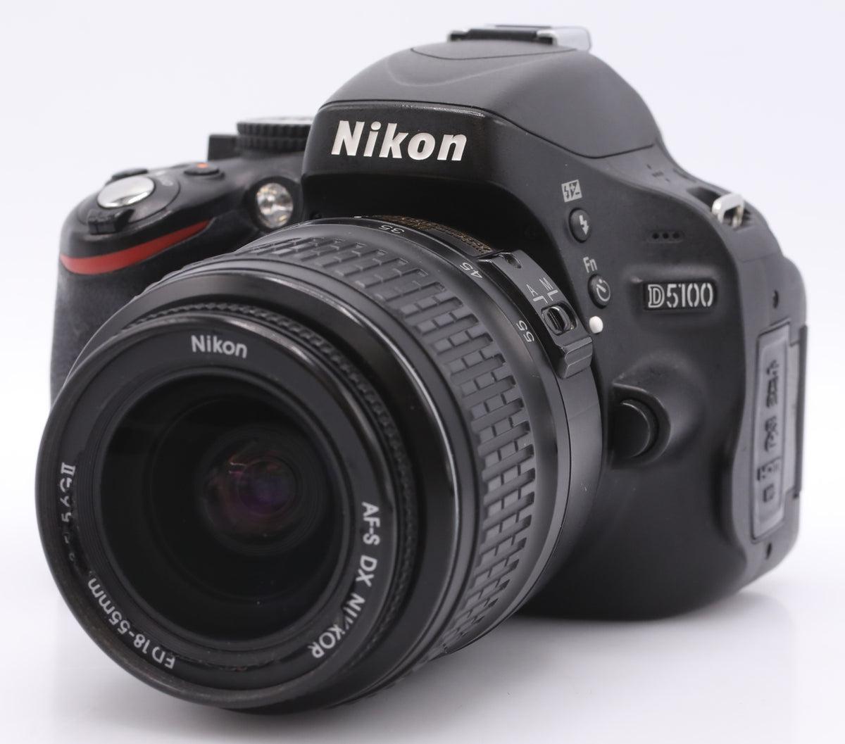 Nikon D5100 + AF-S 18-55mm F/3.5-5.6G II DX occasion