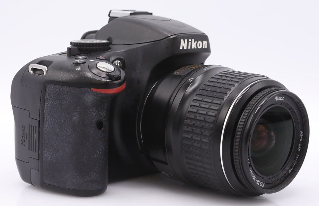 Nikon D5100 + AF-S 18-55mm F/3.5-5.6G II DX occasion