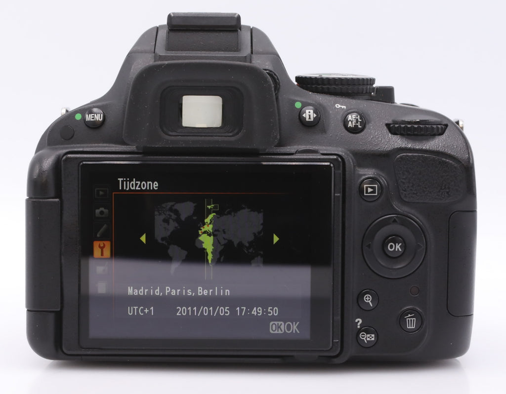 Nikon D5100 + AF-S 18-55mm F/3.5-5.6G II DX occasion