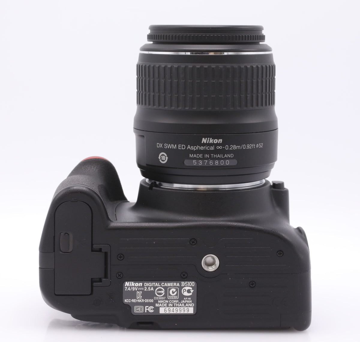 Nikon D5100 body + AF-S 18-55mm F/3.5-5.6G II DX occasion