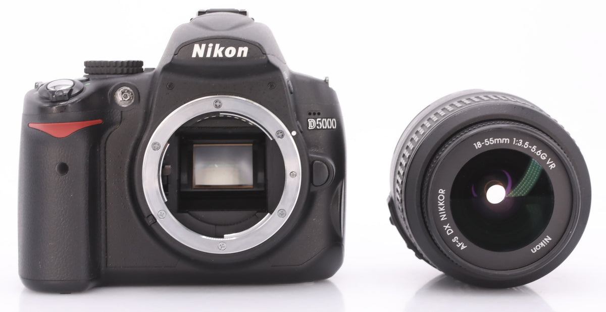 Nikon D5000 + AF-S 18-55mm F/3.5-5.6G DX VR occasion
