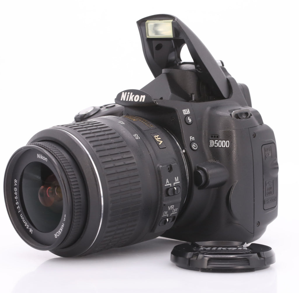 Nikon D5000 + AF-S 18-55mm F/3.5-5.6G DX VR occasion