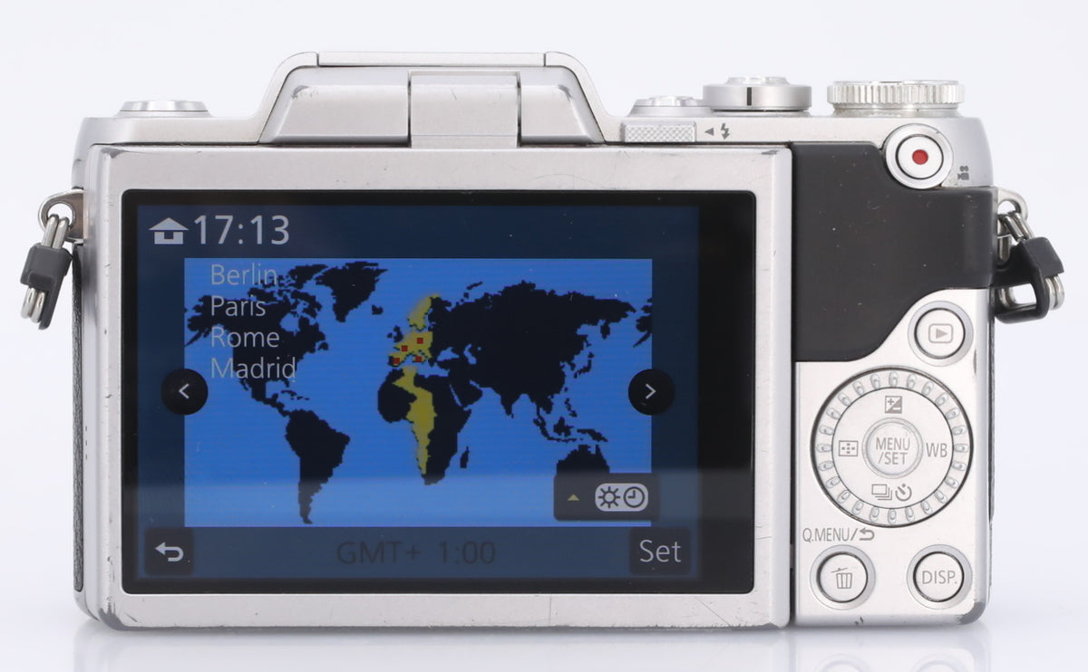 Panasonic Lumix DMC-GF7 zwart/zilver + 12-32mm F/3.5-5.6 Asph Mega OIS zilver occasion