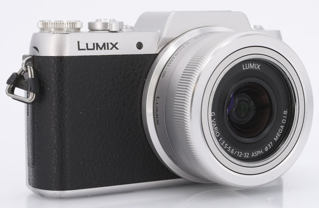 Panasonic Lumix DMC-GF7 zwart/zilver + 12-32mm F/3.5-5.6 Asph Mega OIS zilver occasion