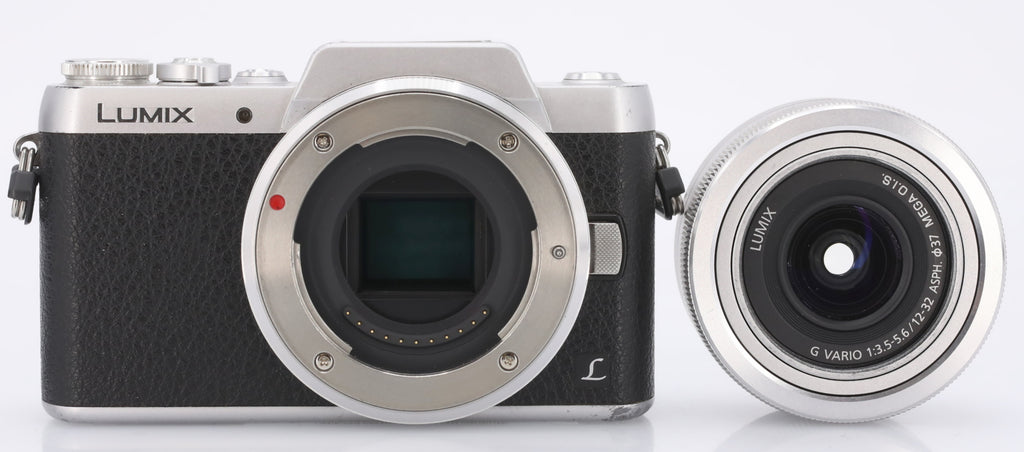 Panasonic Lumix DMC-GF7 zwart/zilver + 12-32mm F/3.5-5.6 Asph Mega OIS zilver occasion