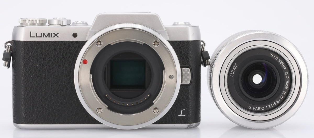 Panasonic Lumix DMC-GF7 zwart/zilver + 12-32mm F/3.5-5.6 Asph Mega OIS zilver occasion