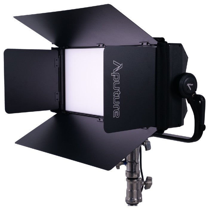 Aputure Nova P600c, Abschirmklappen