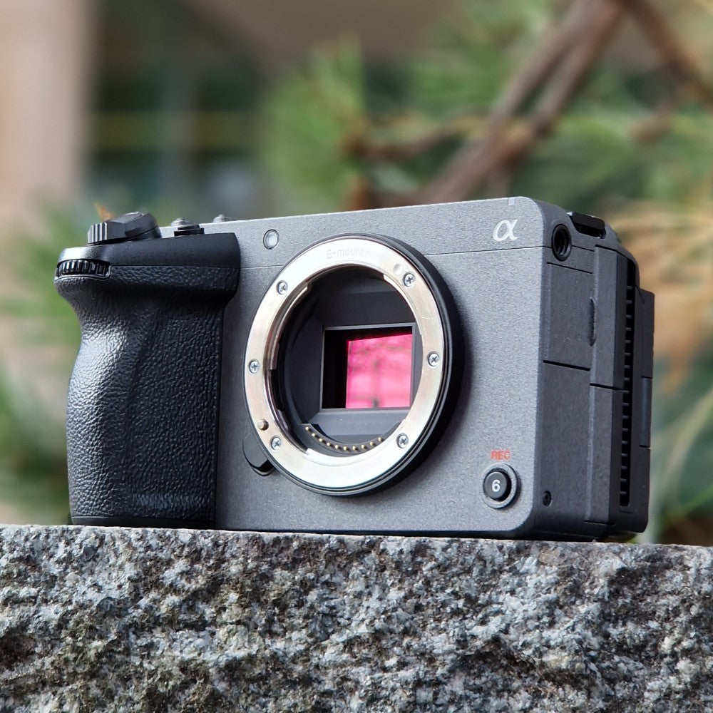 Sony FX30 + XLR handle unit