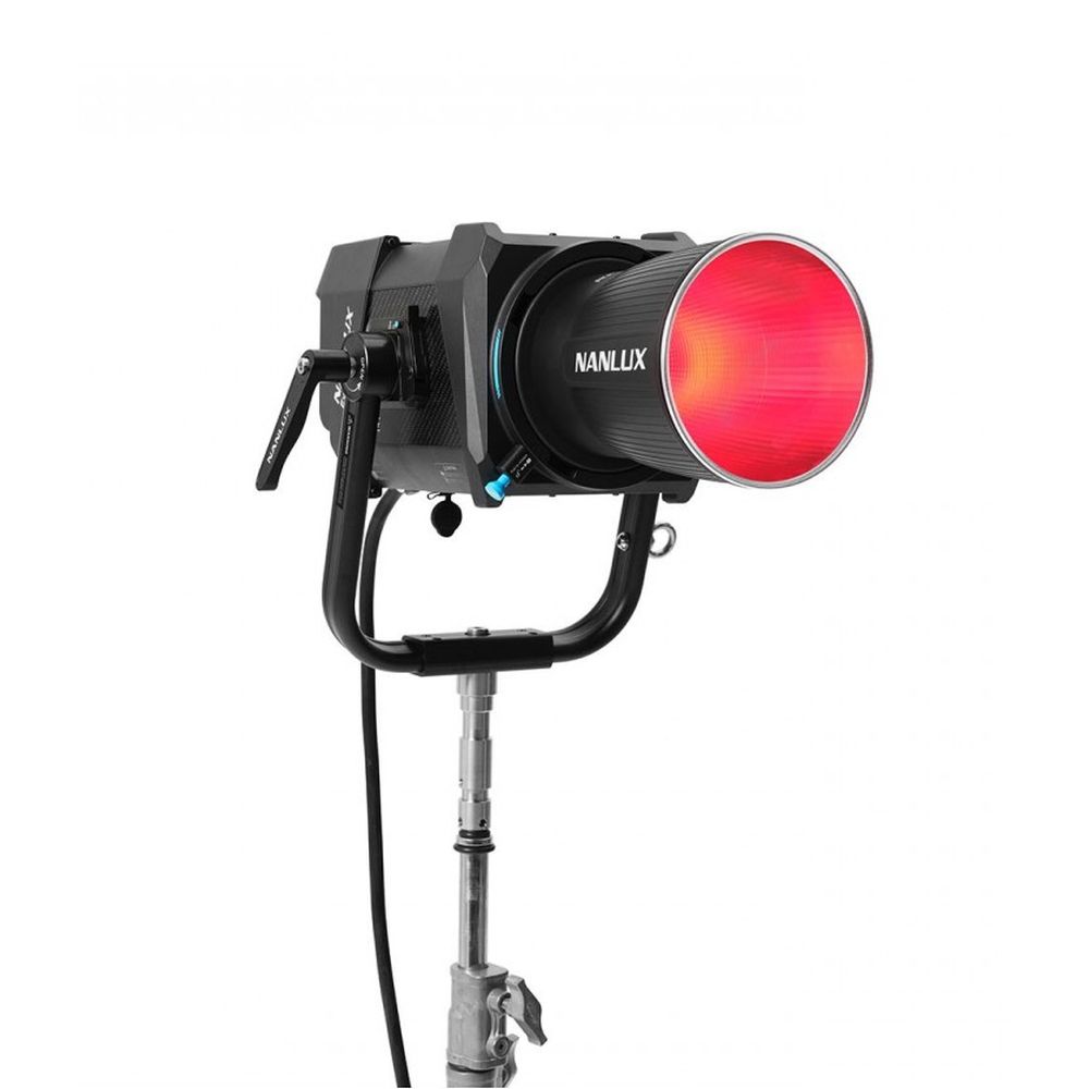 Nanlux Evoke 900C RGBLAC Spotlight