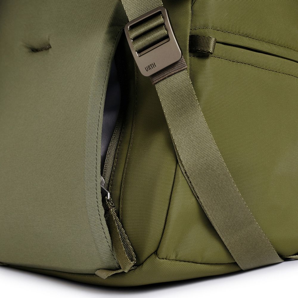 Urth Arkose 20L Backpack (green)