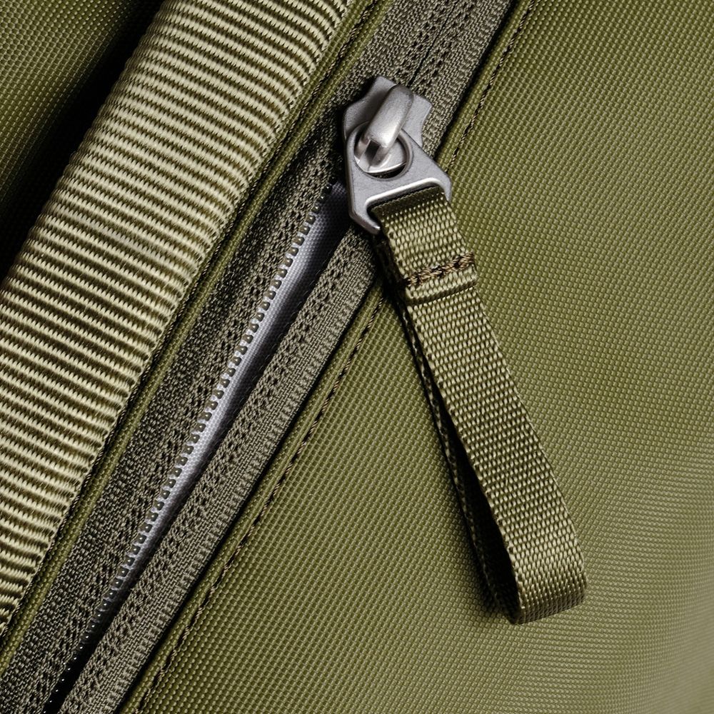 Urth Arkose 20L Backpack (green)