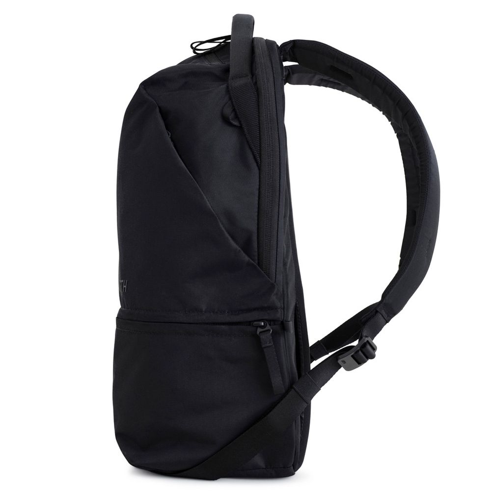 Urth Arkose 20L Backpack + Camera Insert (black)