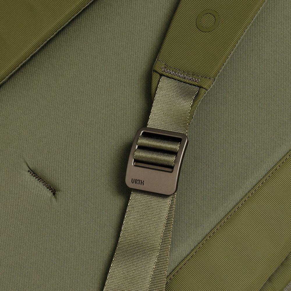 Urth Norite 24L Backpack (green)