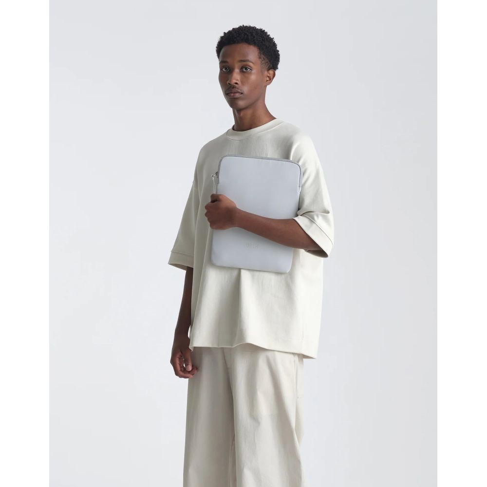 Urth Naos 15/16" Laptop-Tasche (Aschgrau)