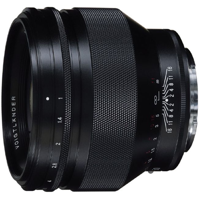 Voigtländer Nokton 50mm f/1.0 Sony E-Mount