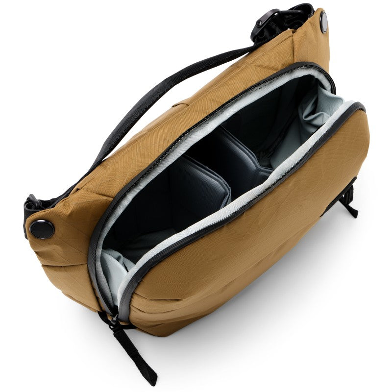 Peak Design Coyote Everyday Sling 6L v2