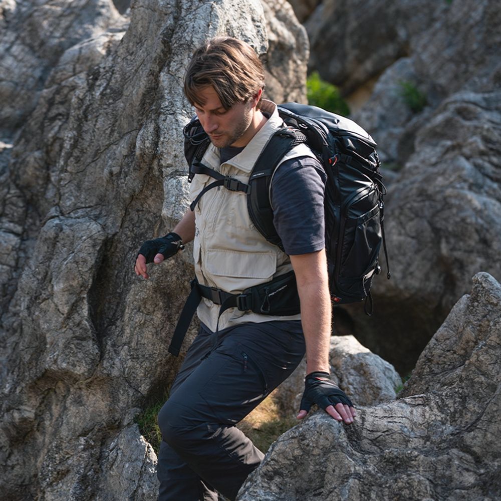 PGYTECH OnePro Flex Backpack 50L (Space Black) + Kameraeinsatz L