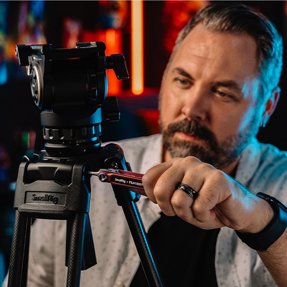 SmallRig x FILM RIOT 7-in-1-Klappschlüssel-Set mit Mehrfachwinkel-Positionierung (rot) 4811