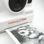 Easypix InstantFUN digital instant camera