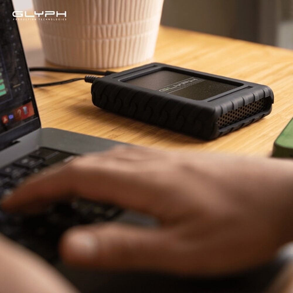 Glyph Blackbox Plus SSD U.2 30.72 TB PRO, USB-C(3.2, Gen2), Externe Stromversorgung