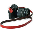 Artisan & Artist ACAM 280A Kameragurt, rot