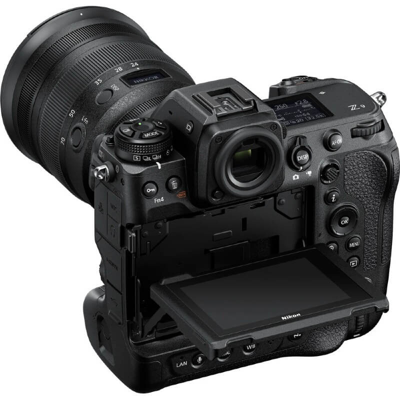 Nikon Z9 Systemkamera? + 24-120mm f/4.0 S