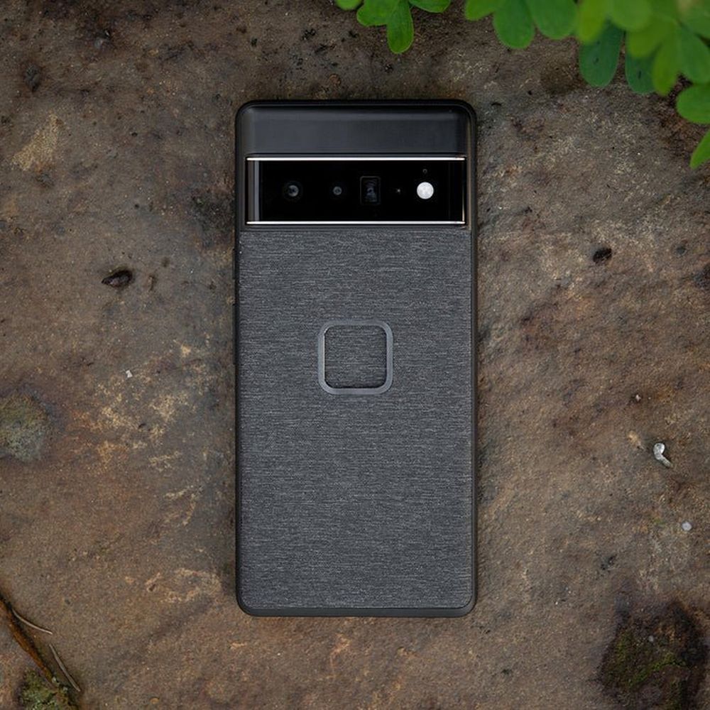 Peak Design Mobile Everyday Schutzhülle für Google Pixel 7 – Anthrazit