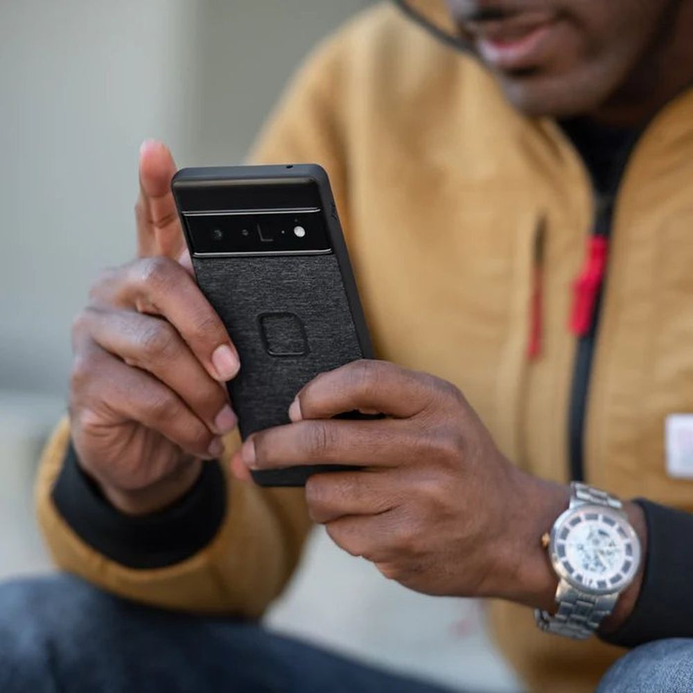 Peak Design Mobile Everyday Schutzhülle für Google Pixel 7 – Anthrazit