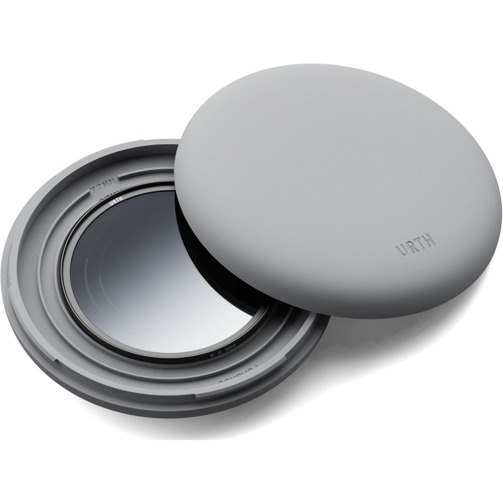 Urth 77mm Magnetic Soft Graduated ND8 (3 Stop) Filter Plus+