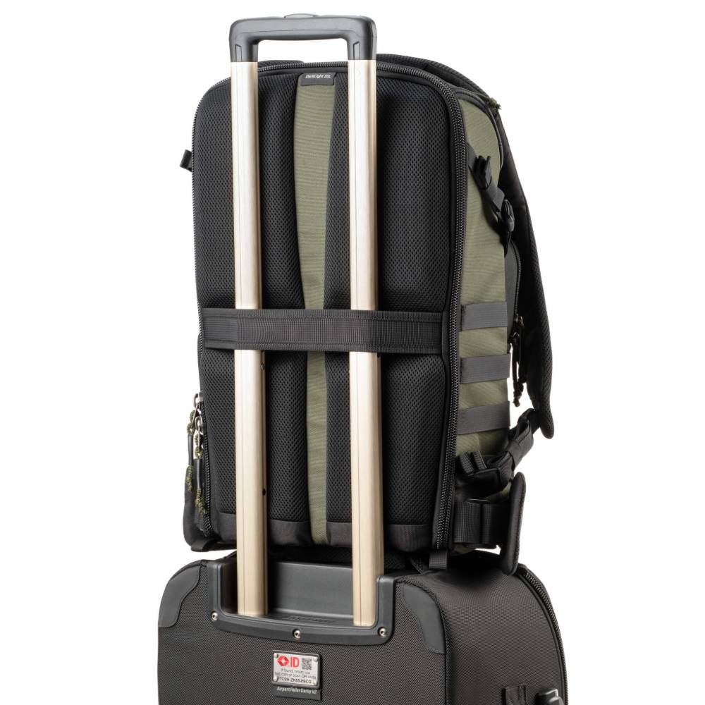 Think Tank DarkLight 25L Rucksack - Montana Grün