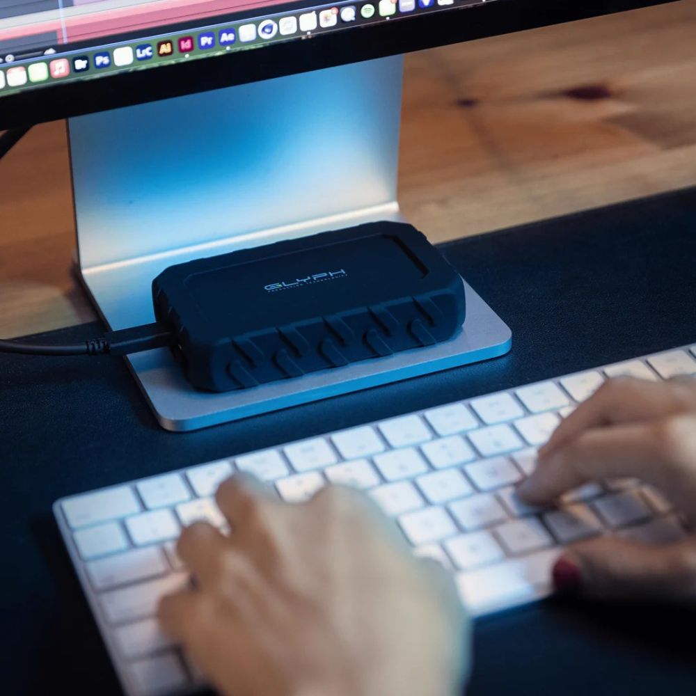 Glyph Atom EX40 High-Intensity USB4 Typ-C (40 Gbit/s) Bus-Powered NVMe SSD - 4 TB