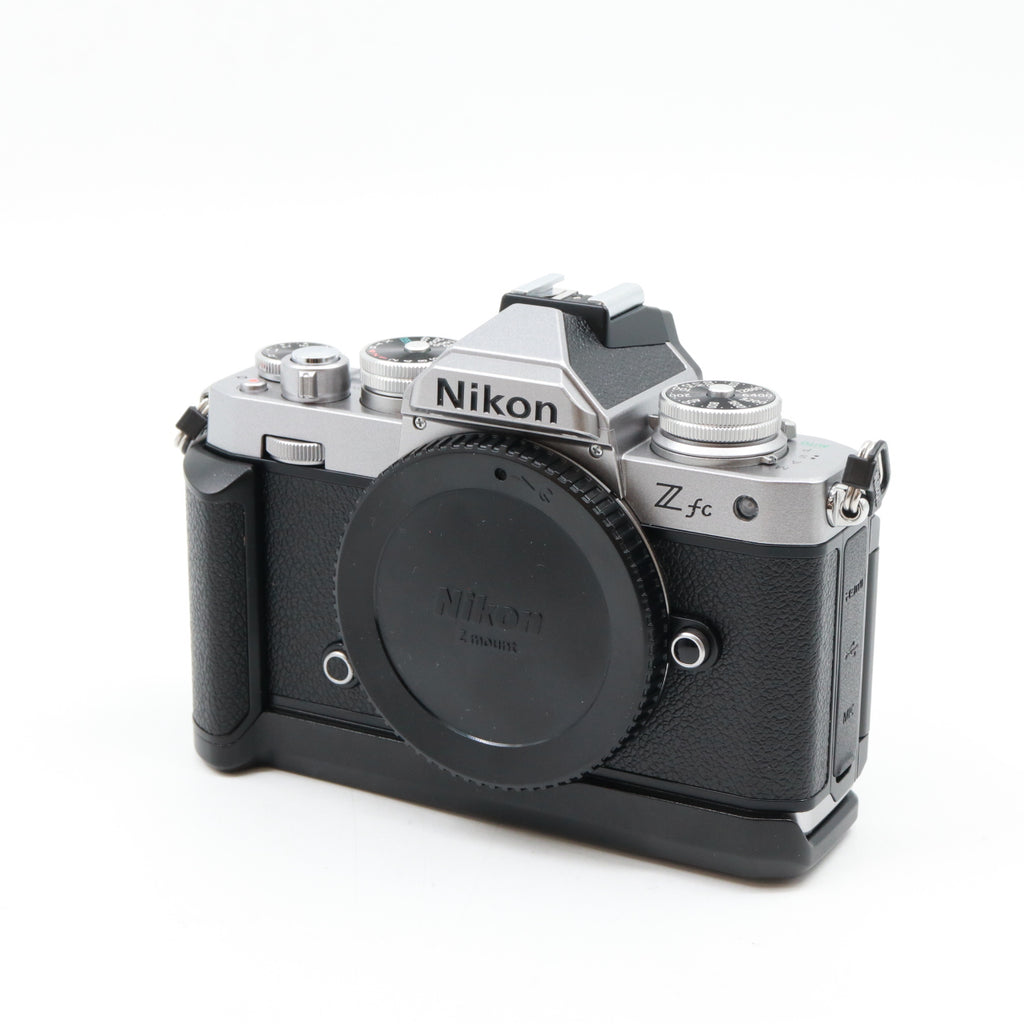 Nikon Z fc body + GR-1 used