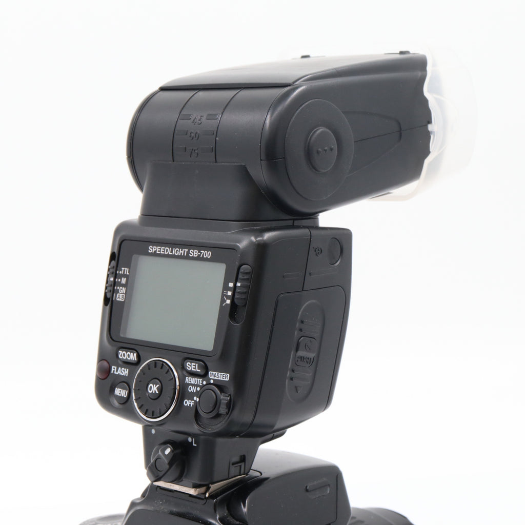 Nikon Speedlight SB-700 gebraucht