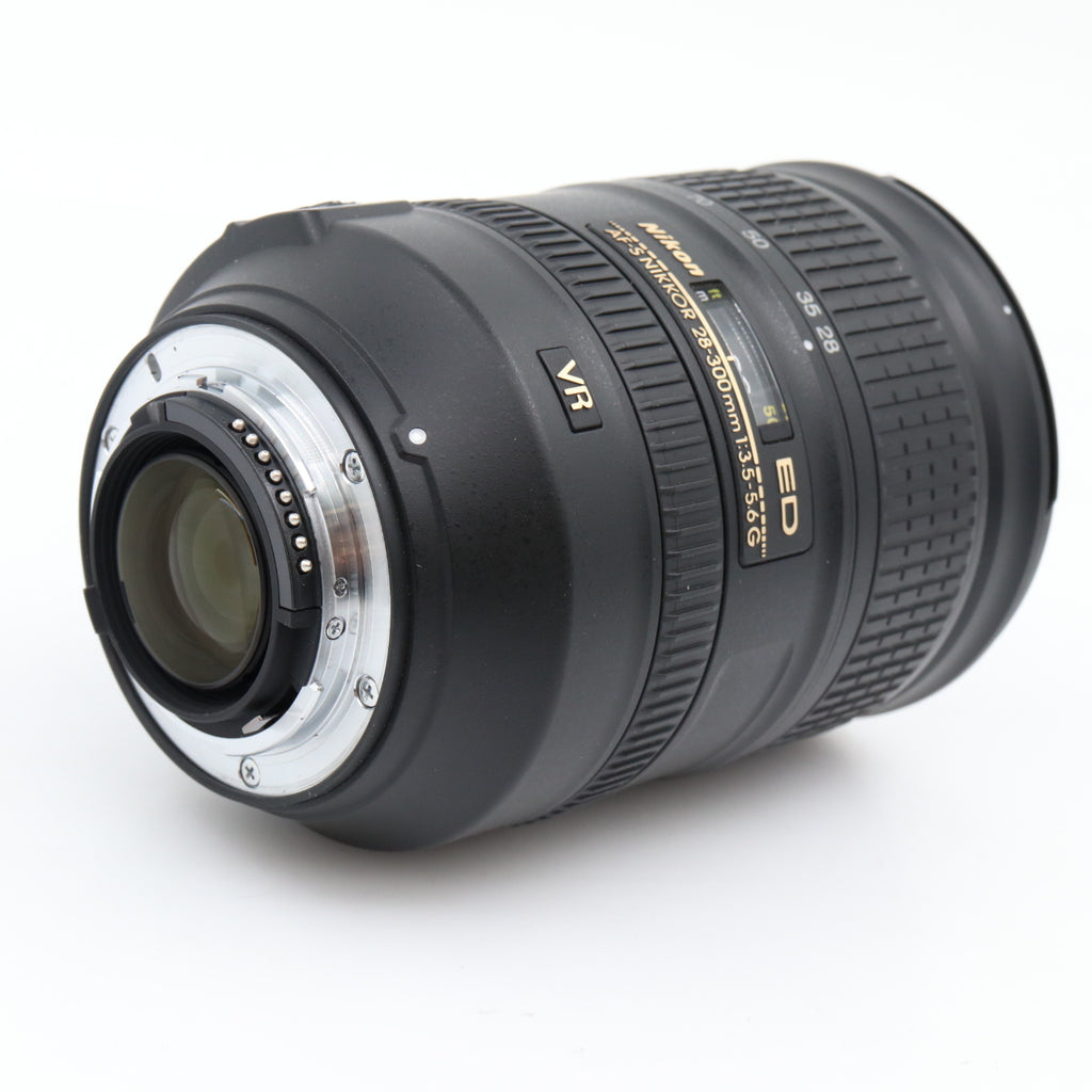 Nikon AF-S 28-300mm f/3.5-5.6G ED VR gebraucht