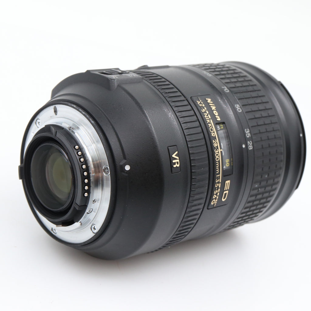 Nikon AF-S 28-300mm f/3.5-5.6G ED VR gebraucht